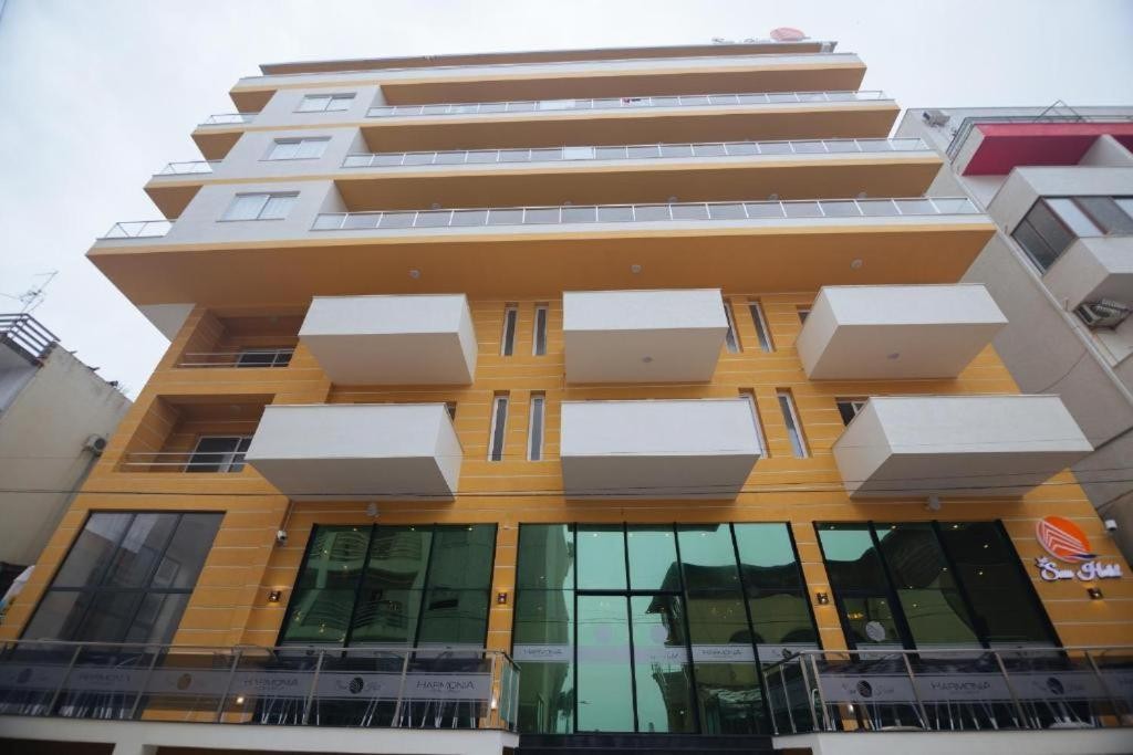 hotel_img