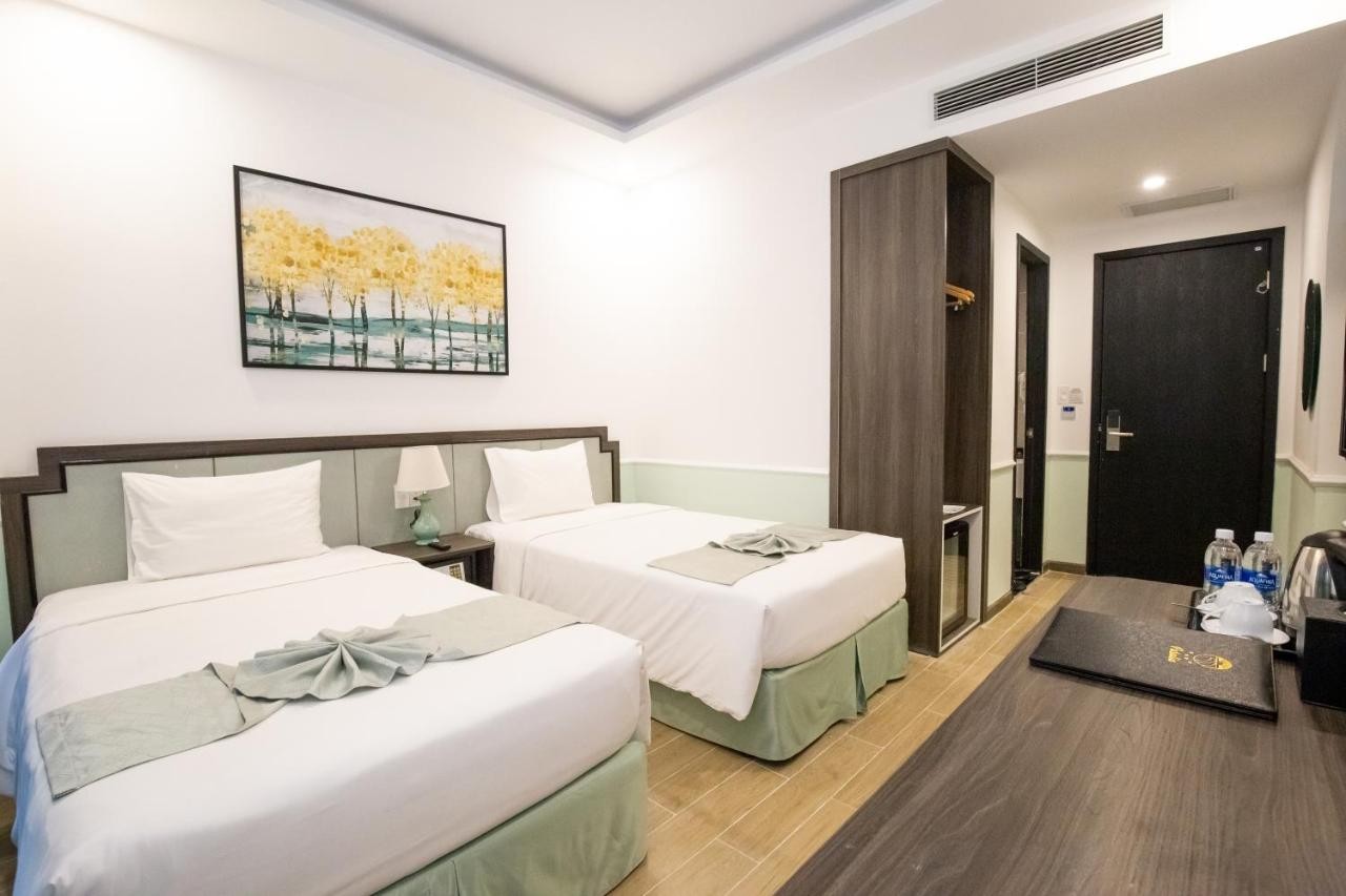 hotel_img