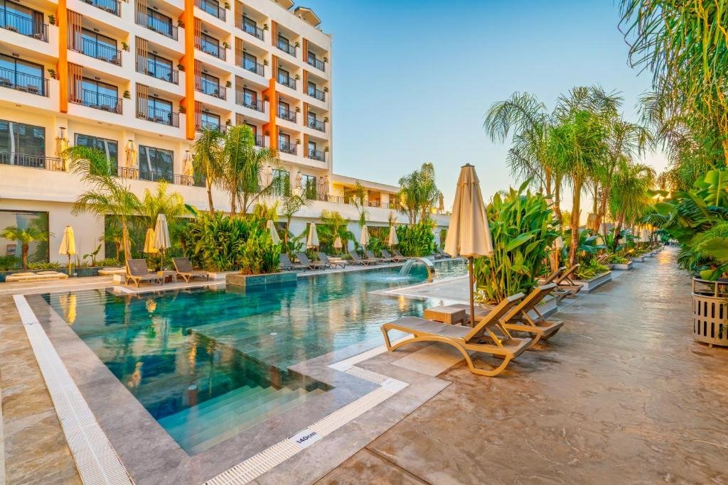hotel_img