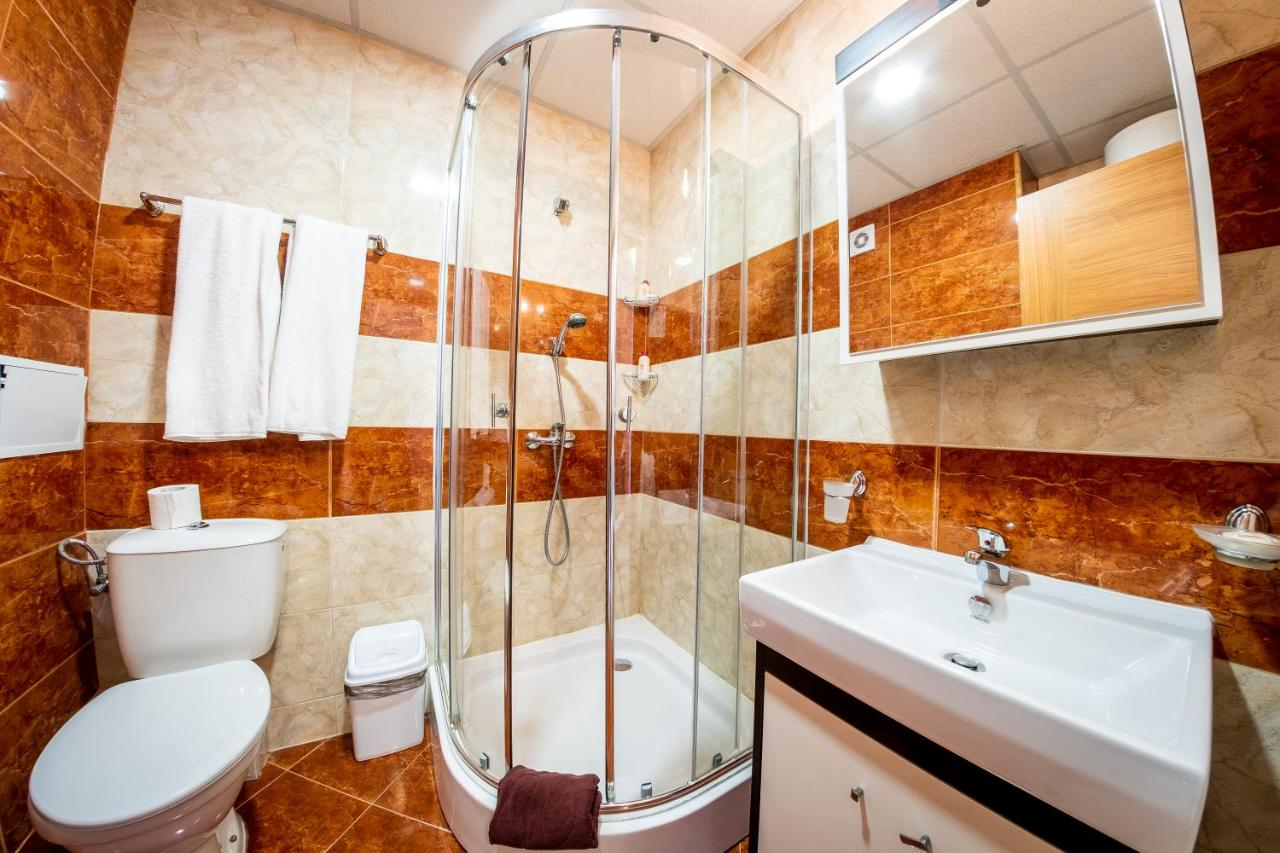 hotel_img