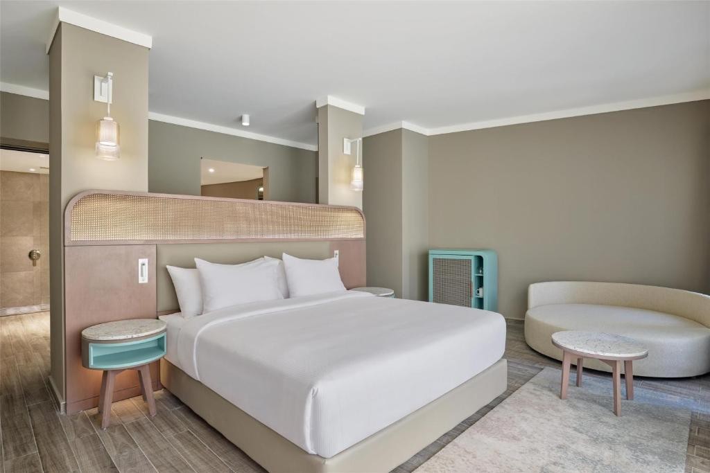 hotel_img