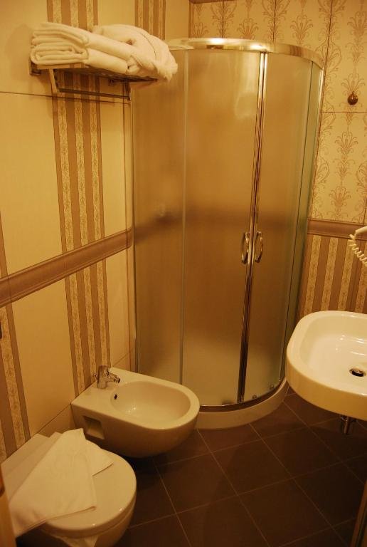 hotel_img