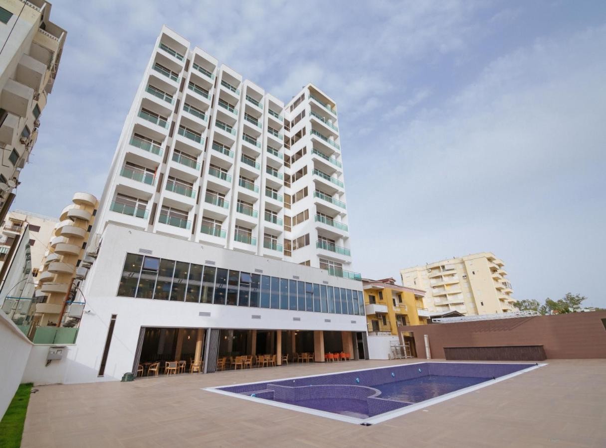 hotel_img