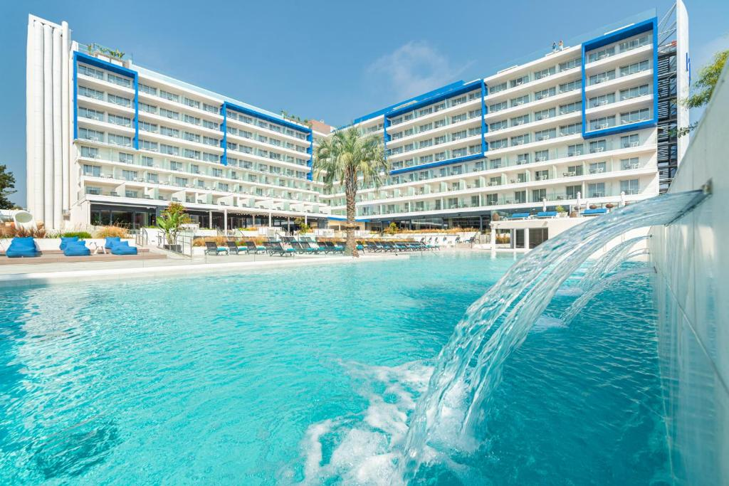 hotel_img