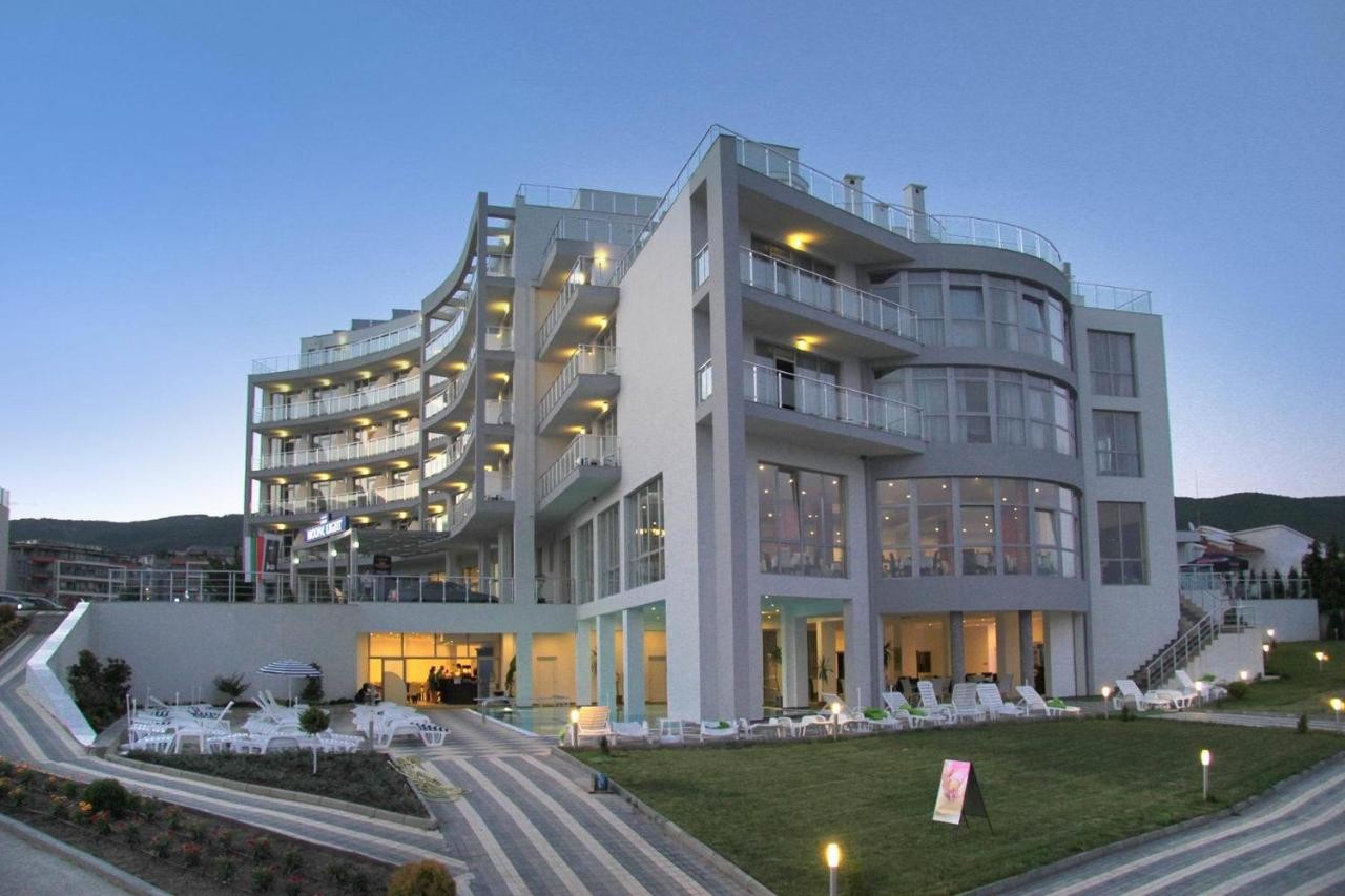 hotel_img