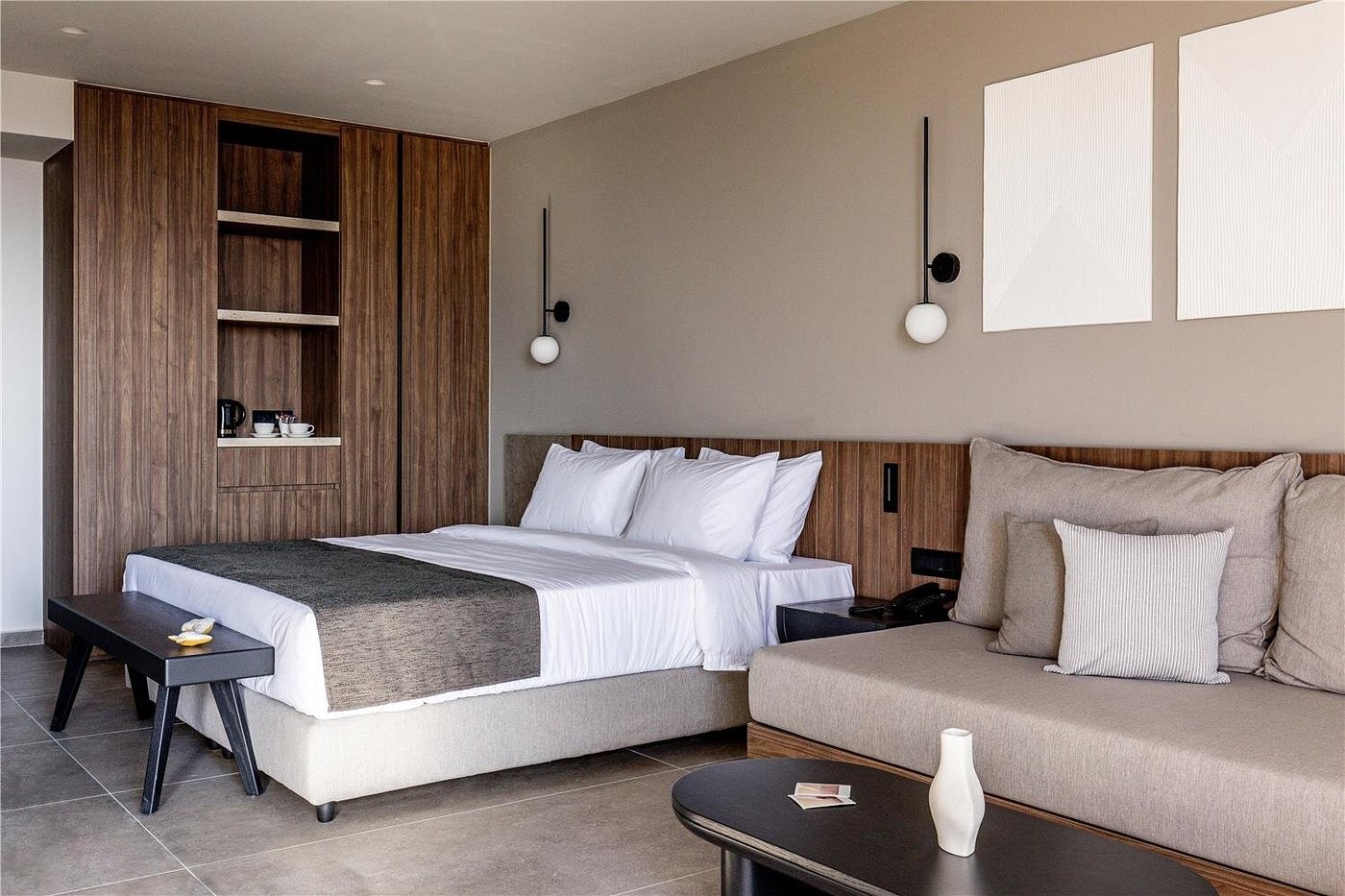 hotel_img