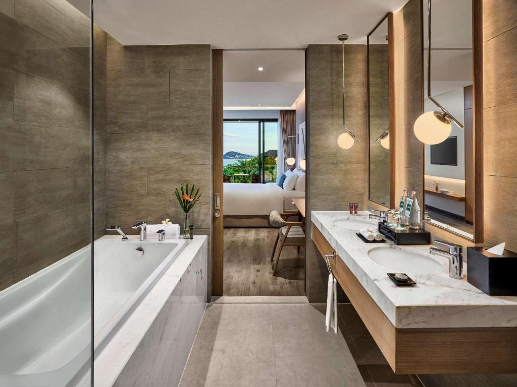 hotel_img