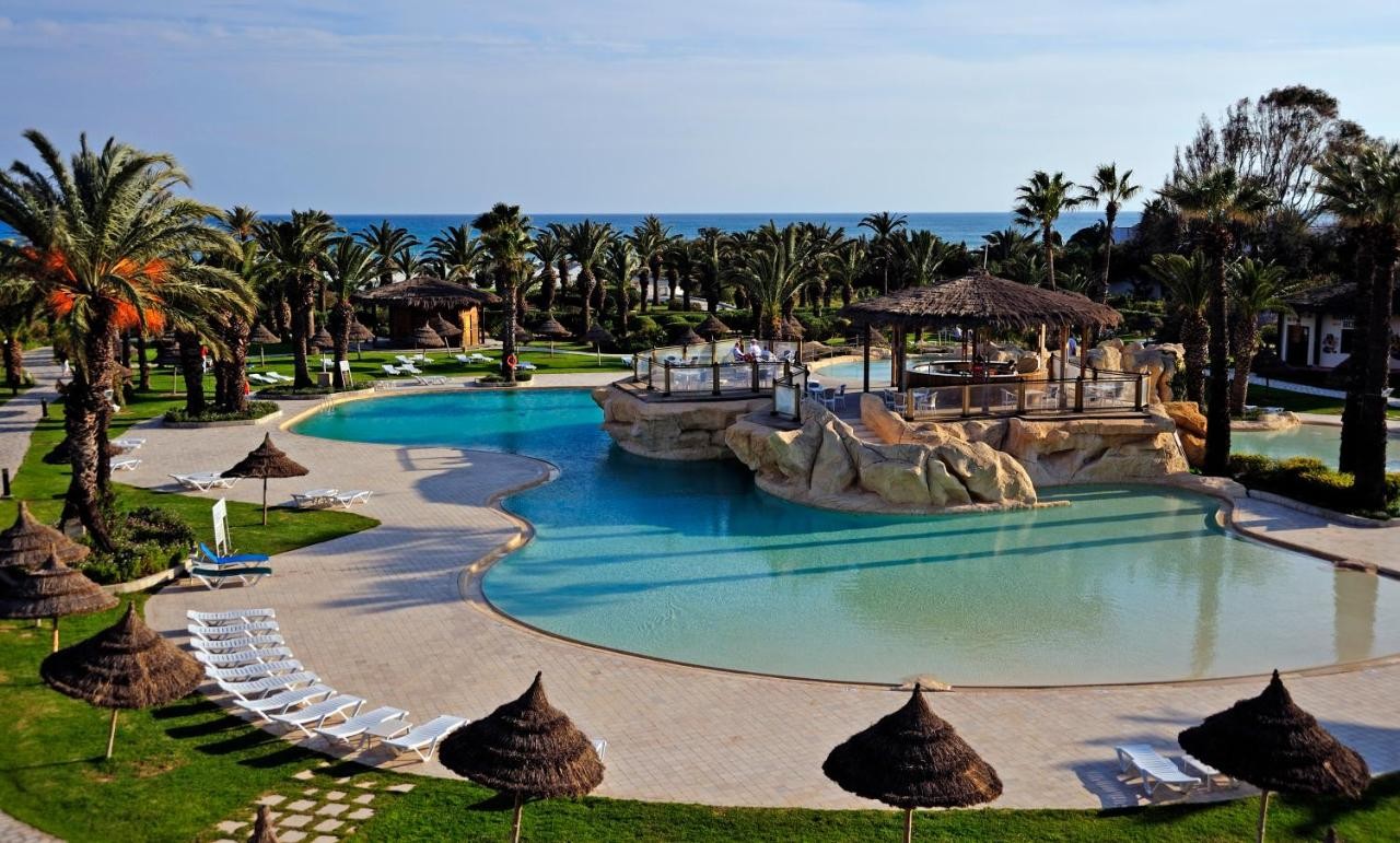 hotel_img