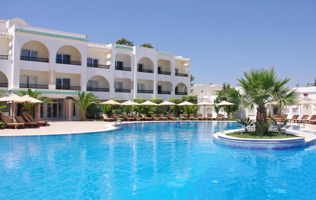 hotel_img
