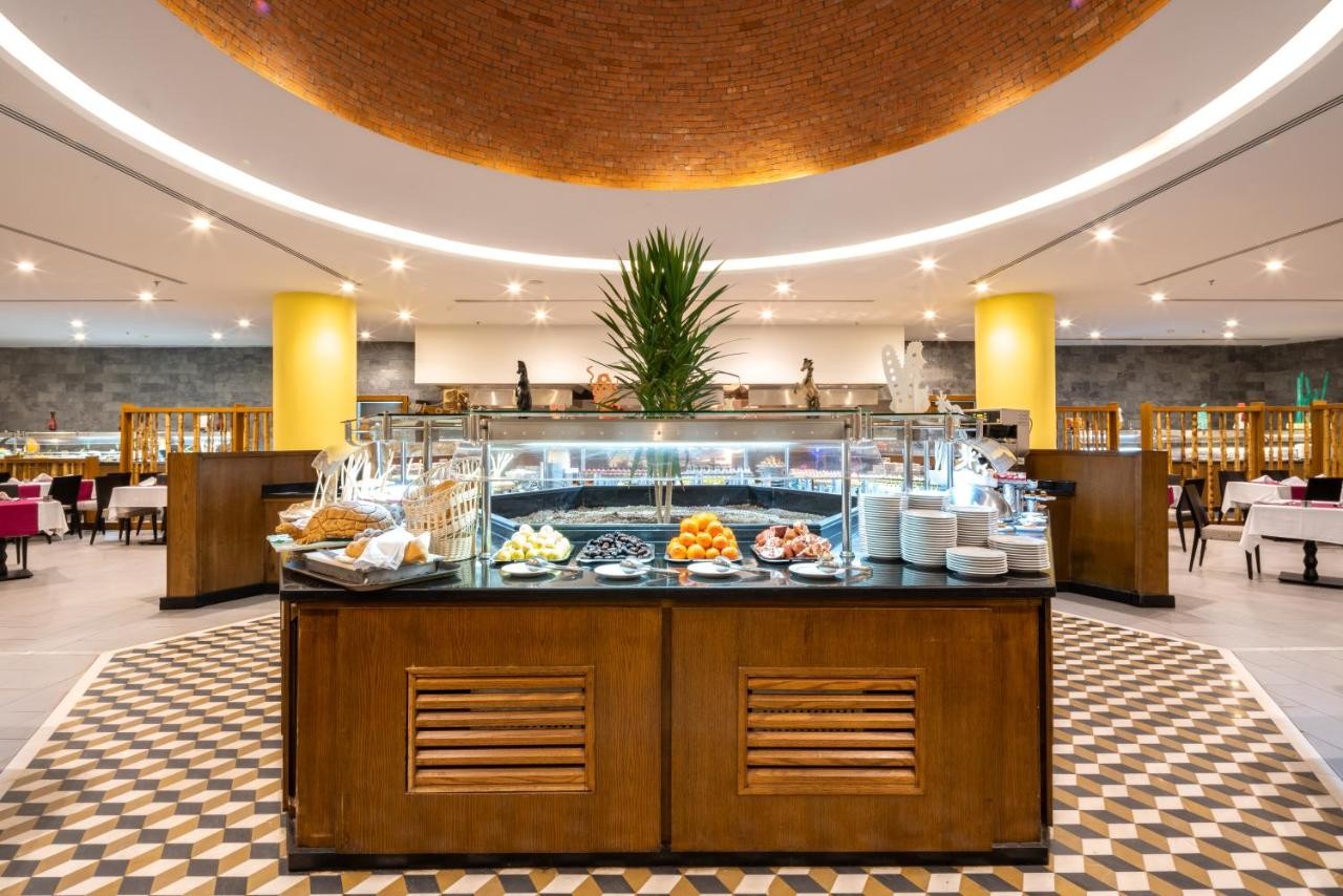 hotel_img