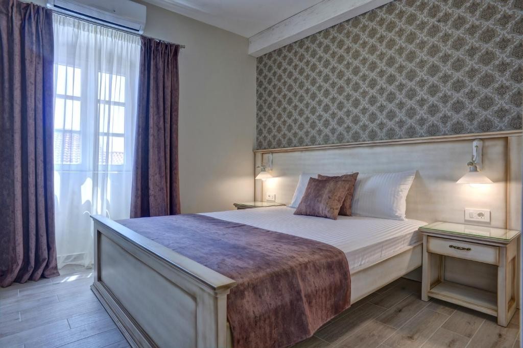 hotel_img