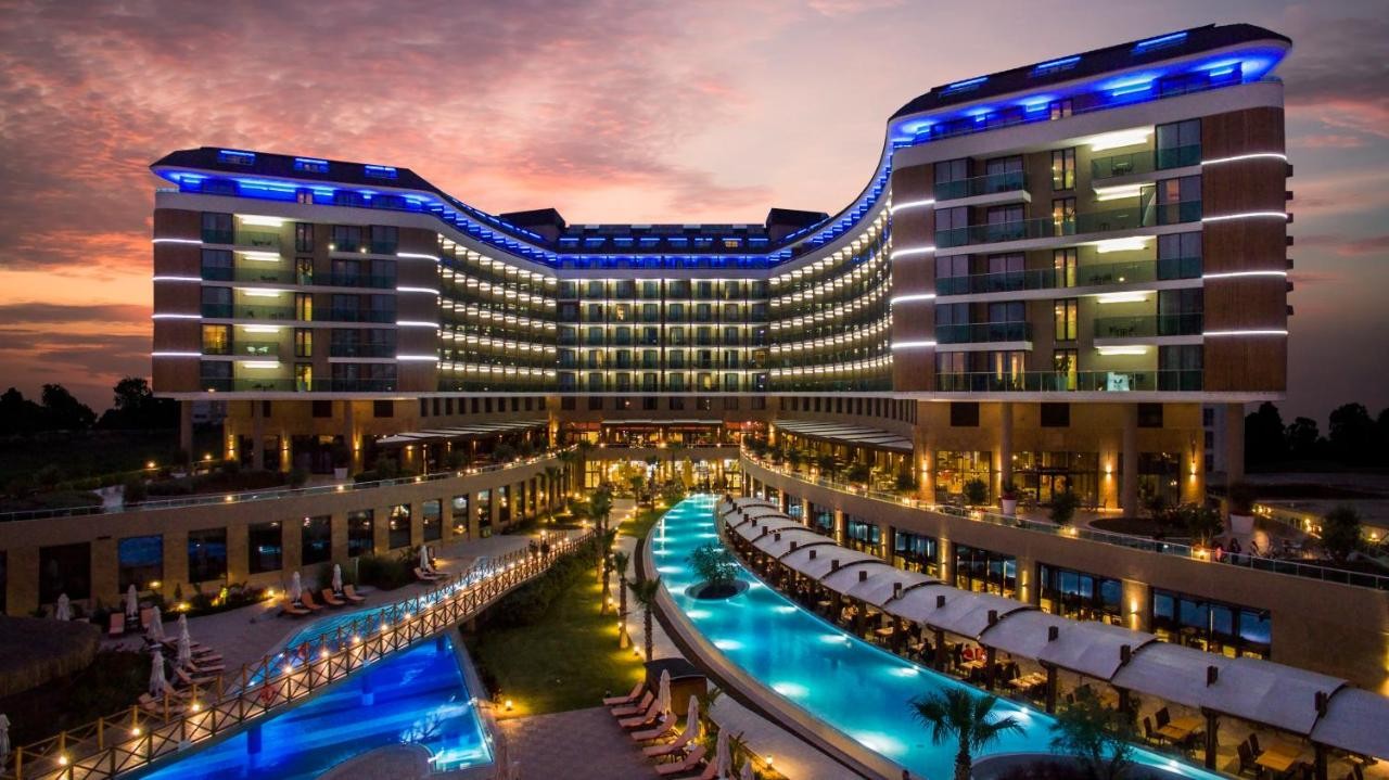hotel_img