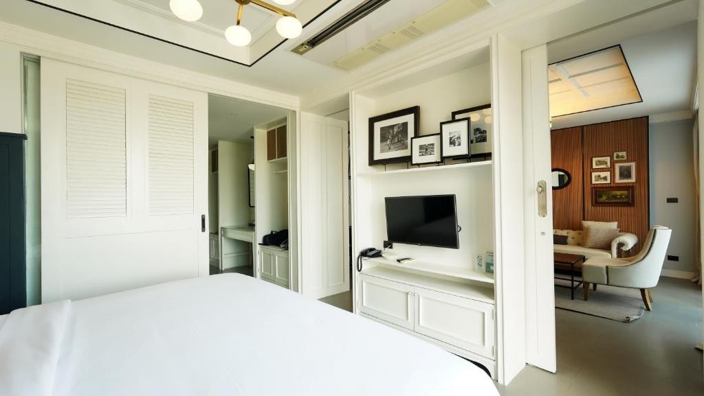 hotel_img