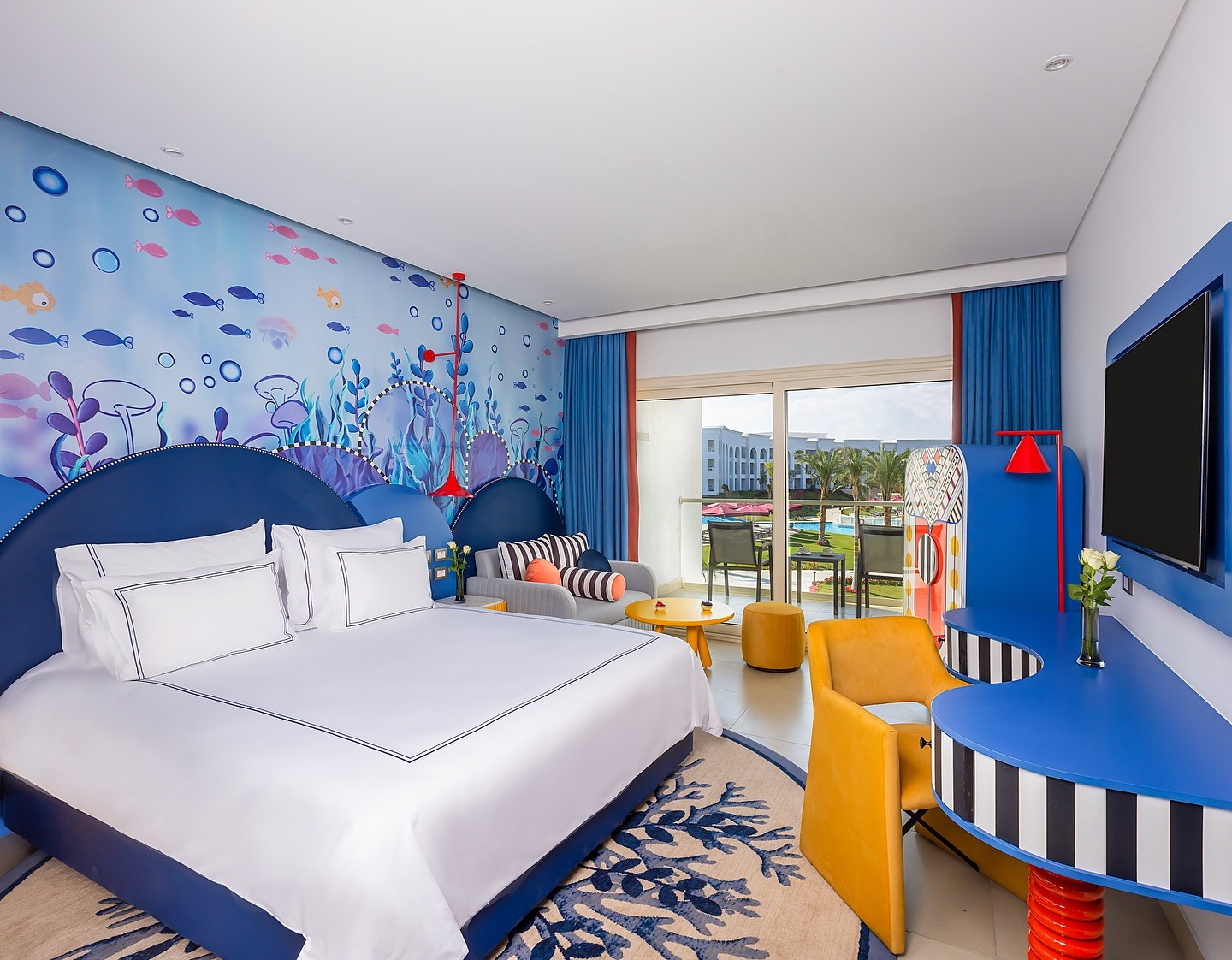 hotel_img