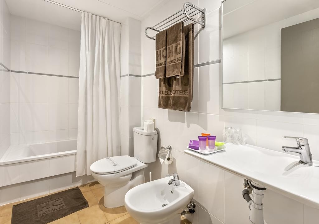 hotel_img