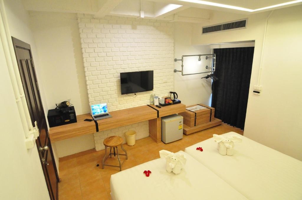 hotel_img
