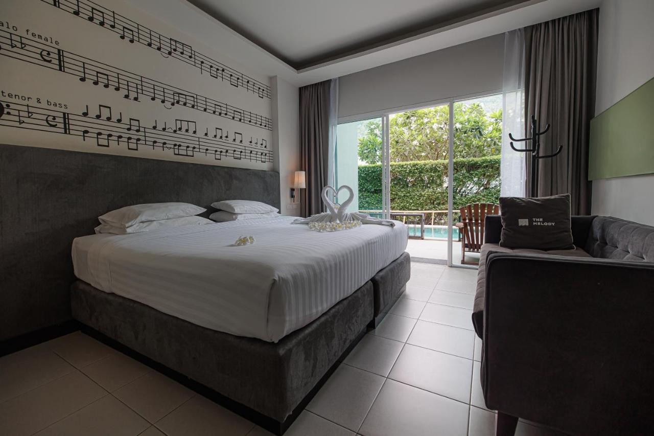 hotel_img