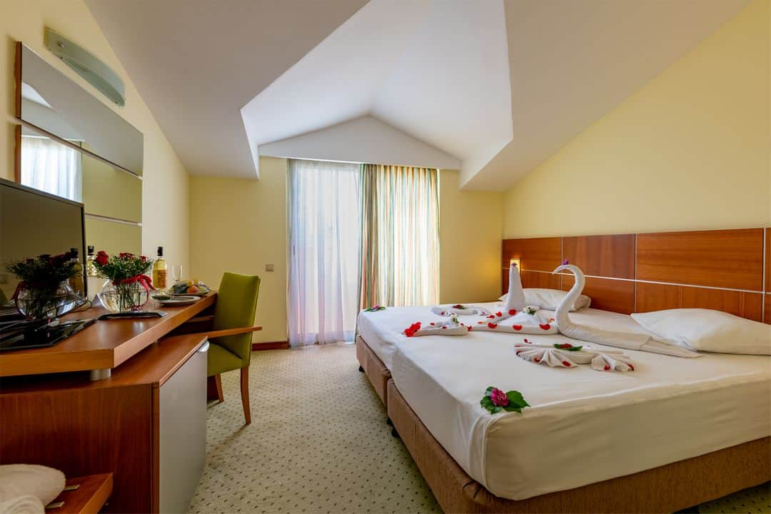 hotel_img