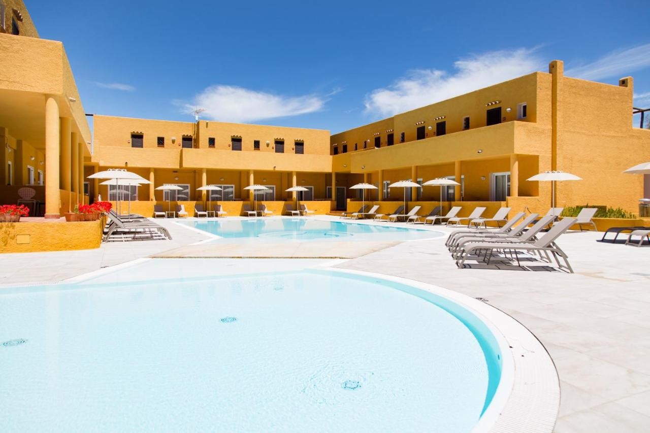hotel_img