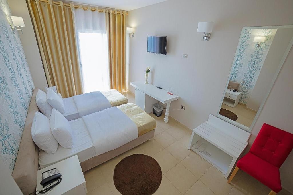 hotel_img