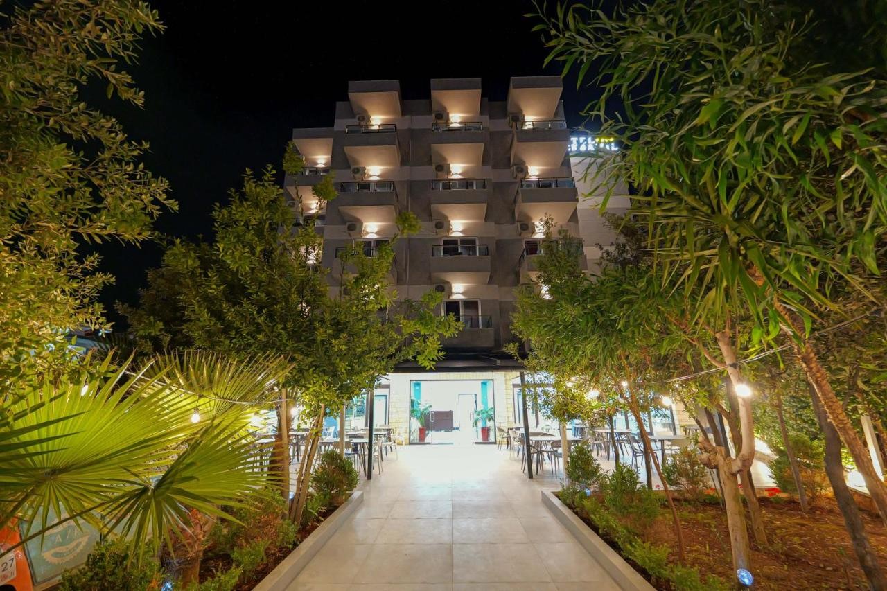 hotel_img