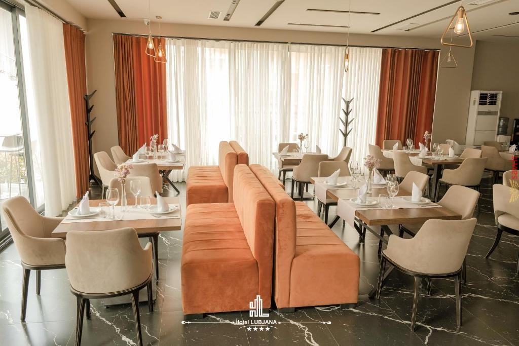 hotel_img