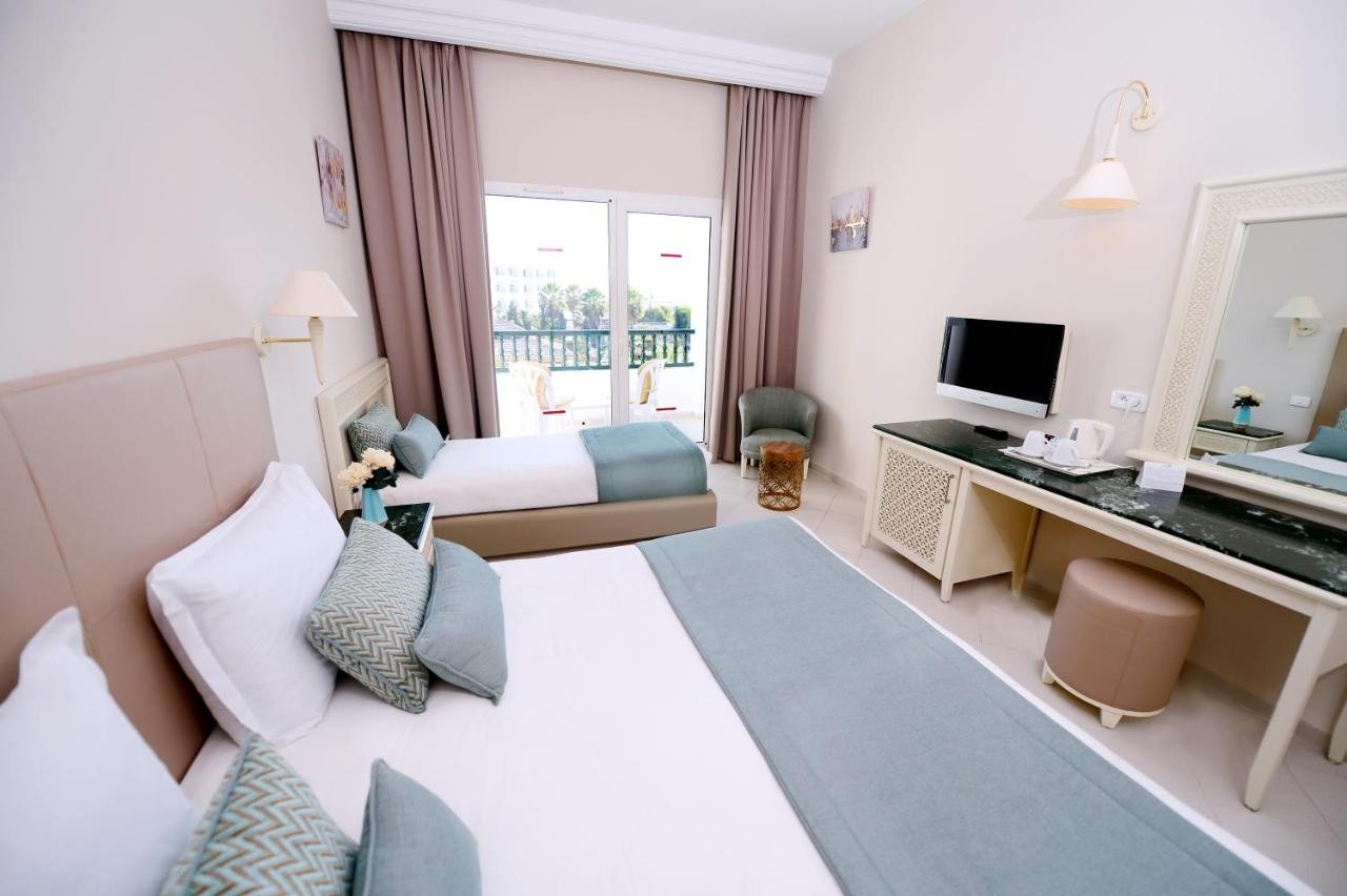 hotel_img