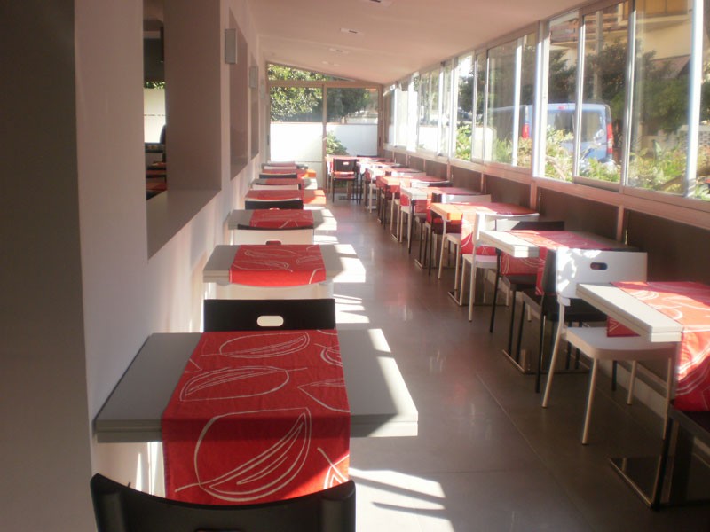 hotel_img