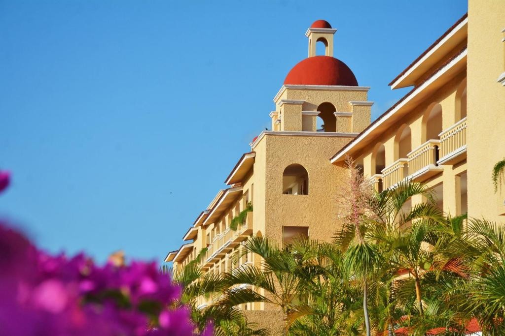 hotel_img