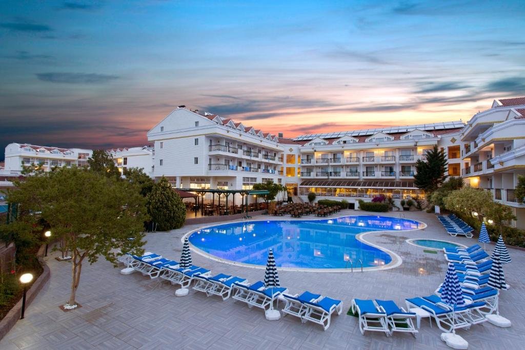 hotel_img