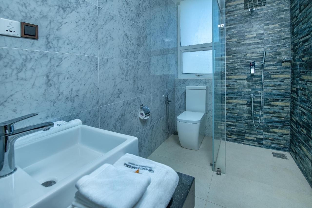 hotel_img