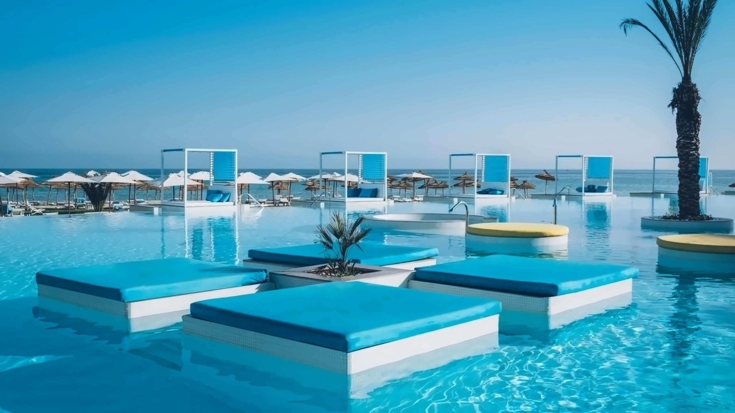 hotel_img