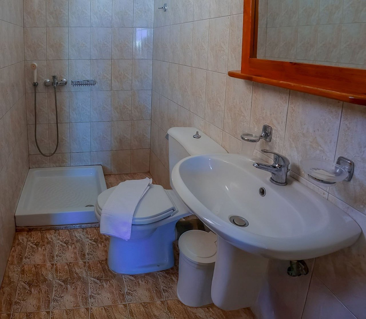 hotel_img