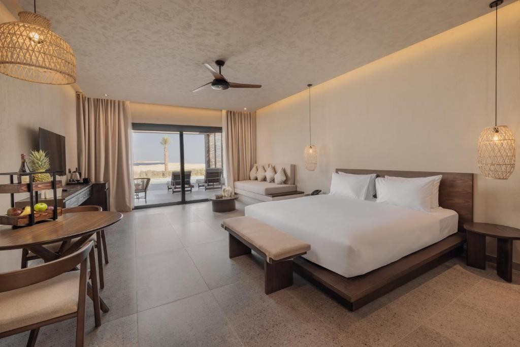 hotel_img