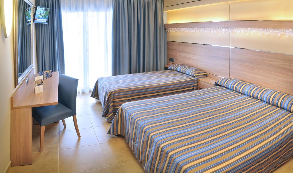 hotel_img
