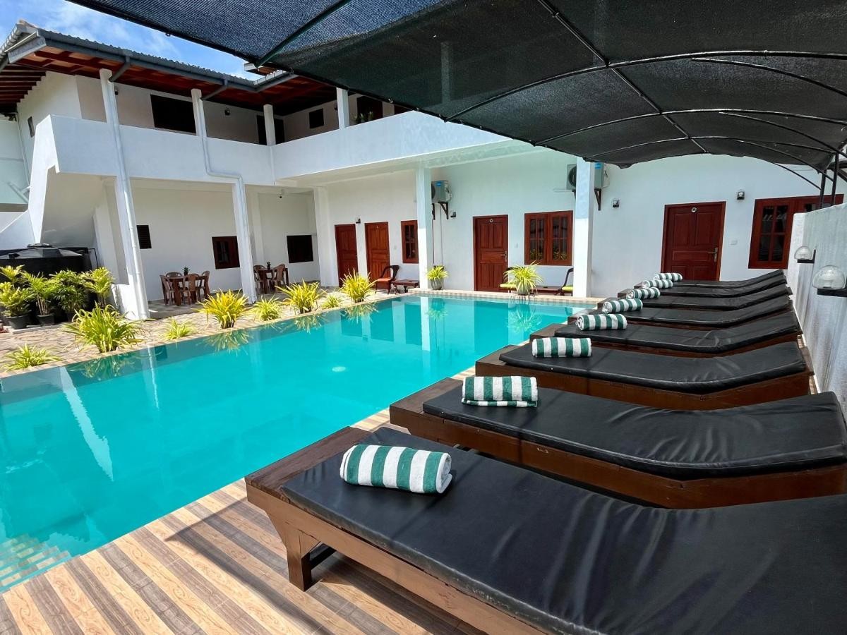 hotel_img