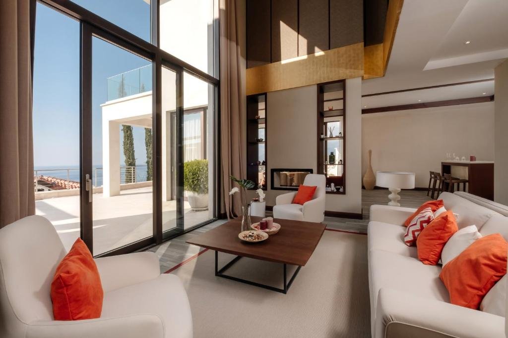 hotel_img
