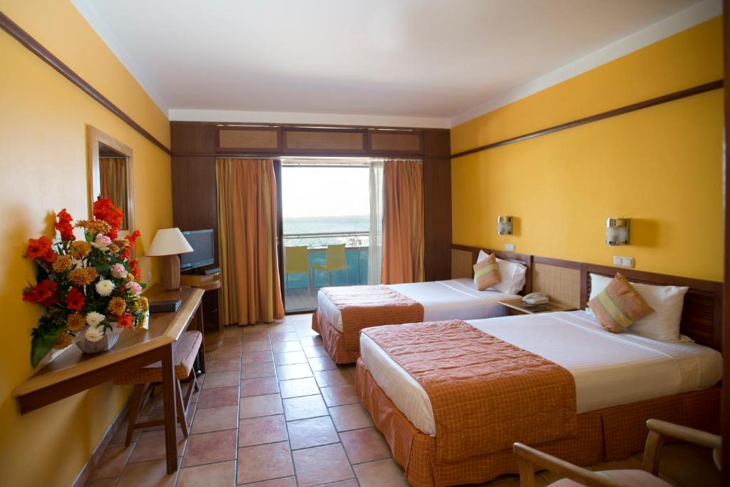 hotel_img