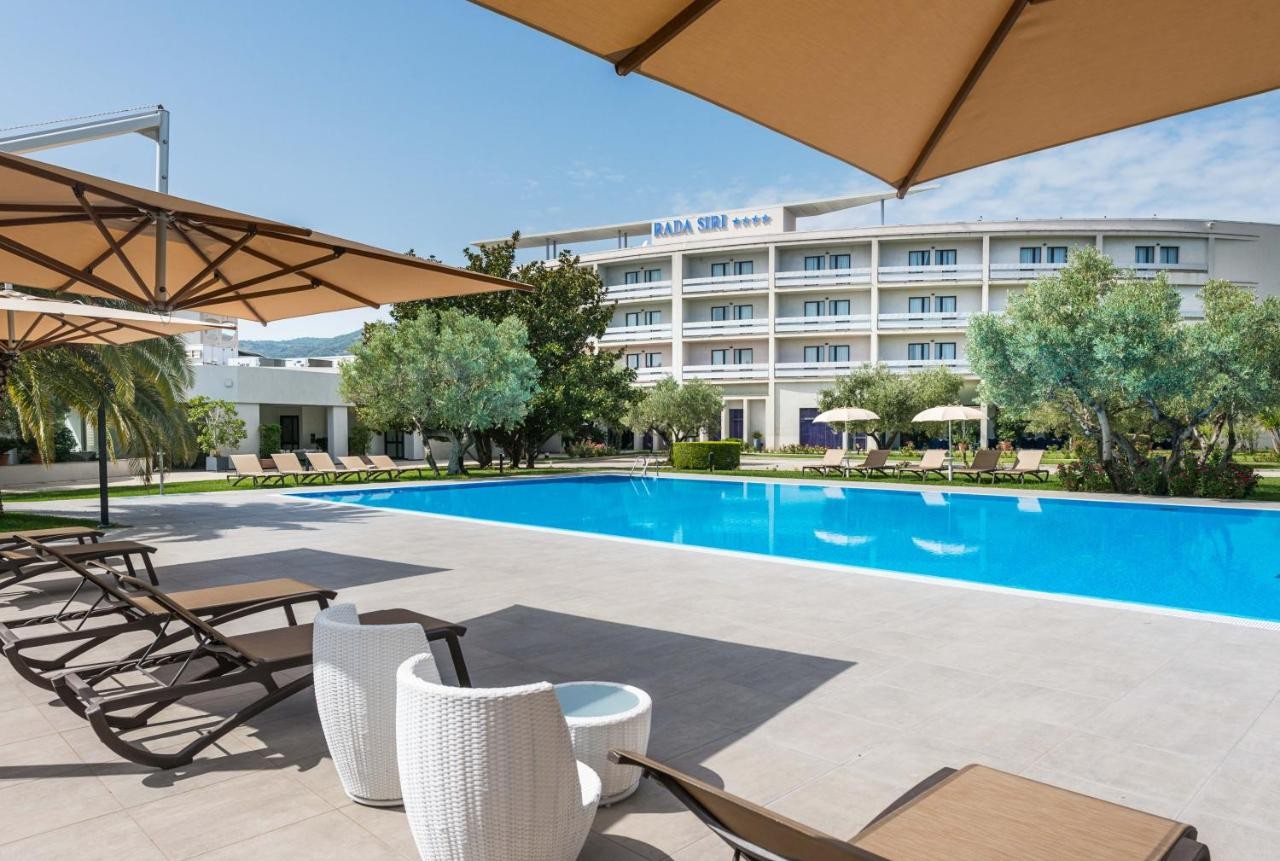 hotel_img