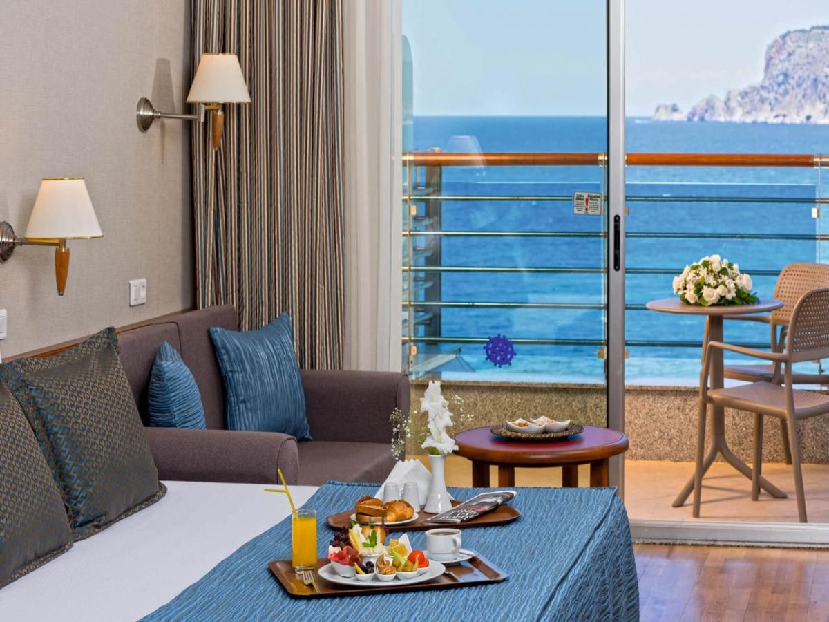 hotel_img