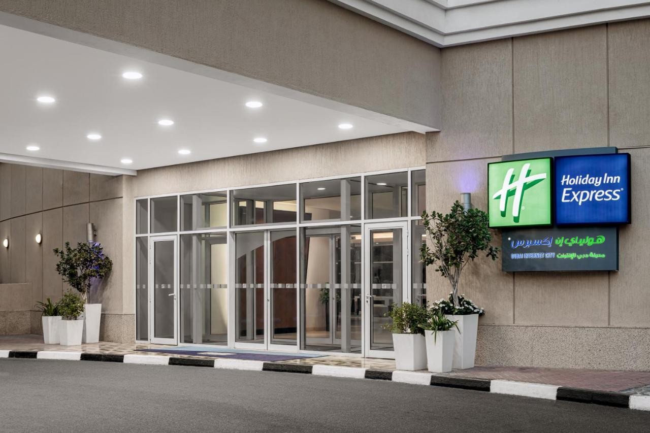 hotel_img