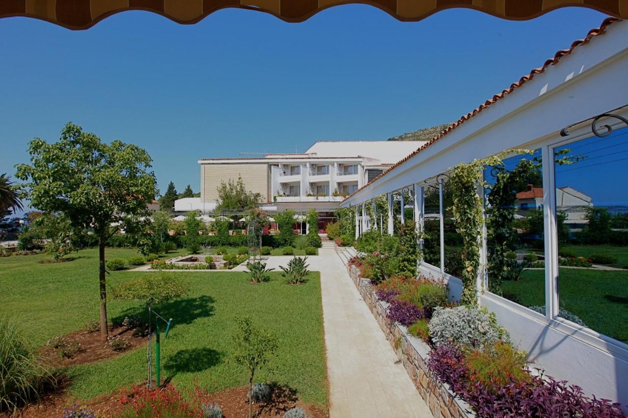 hotel_img