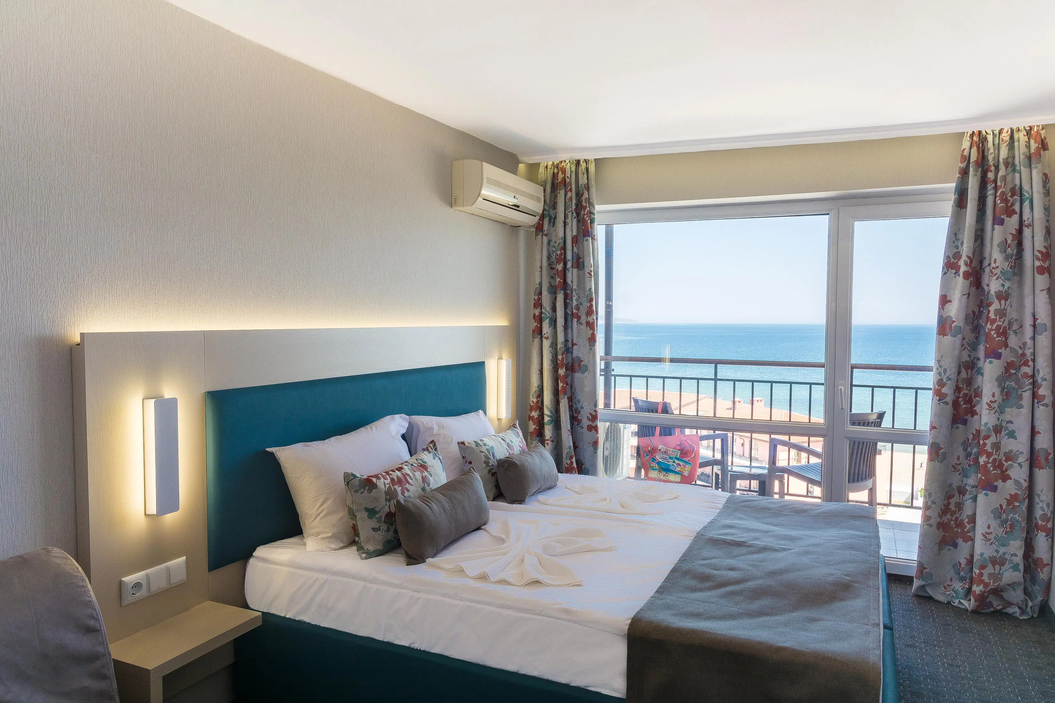 hotel_img