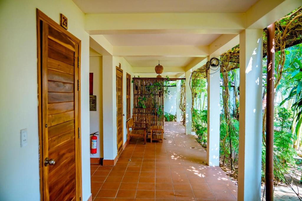 hotel_img