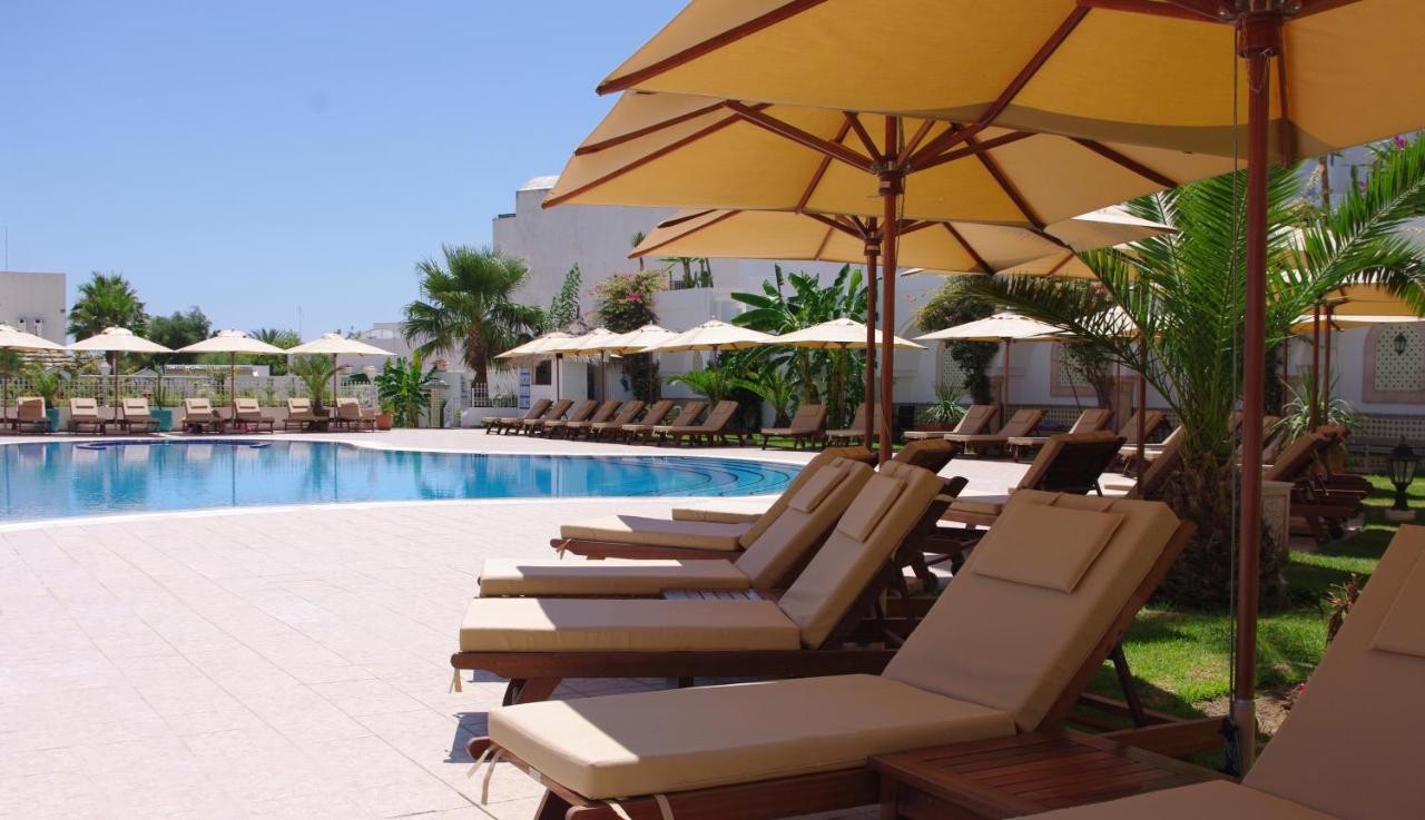 hotel_img