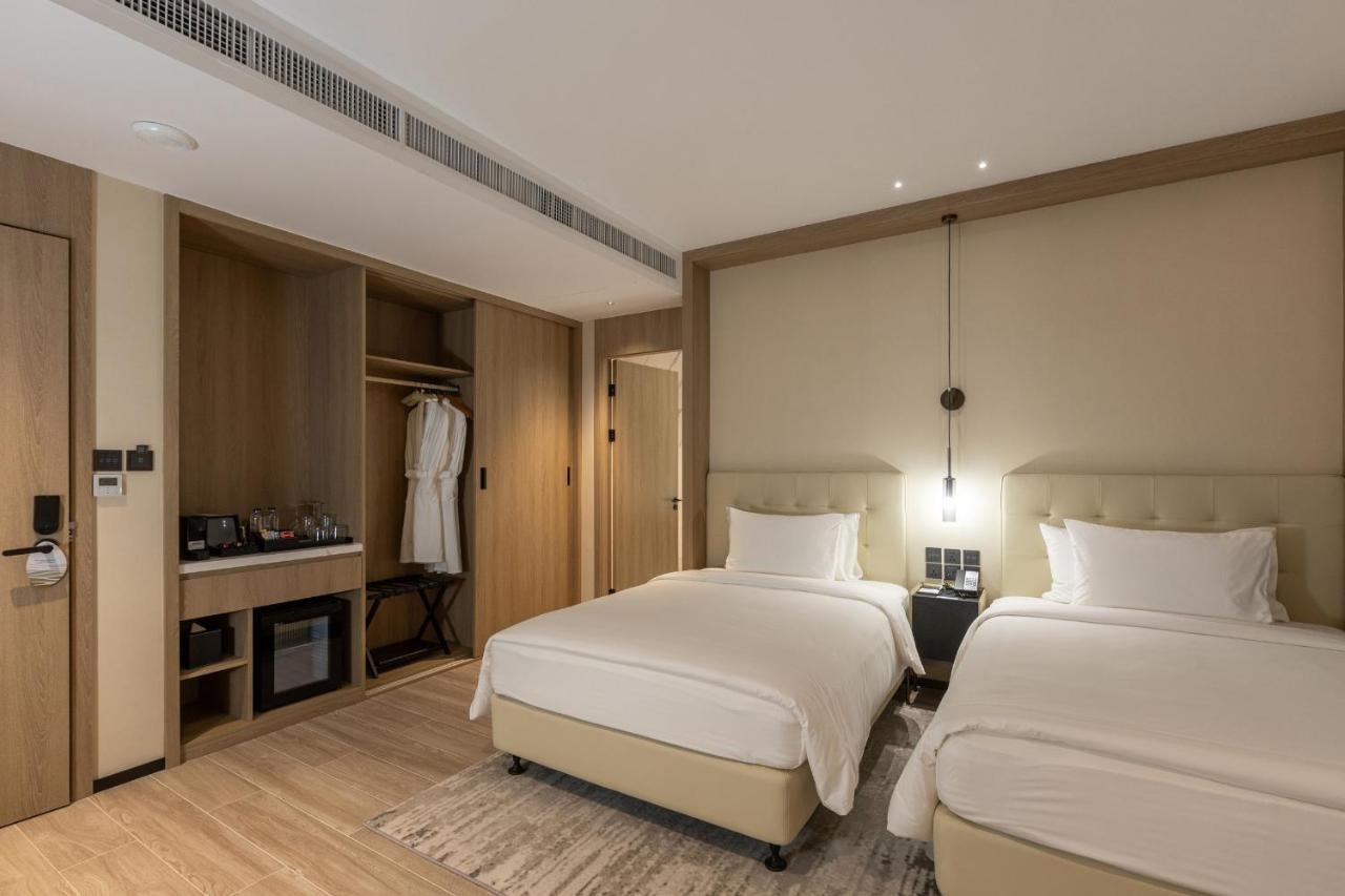 hotel_img