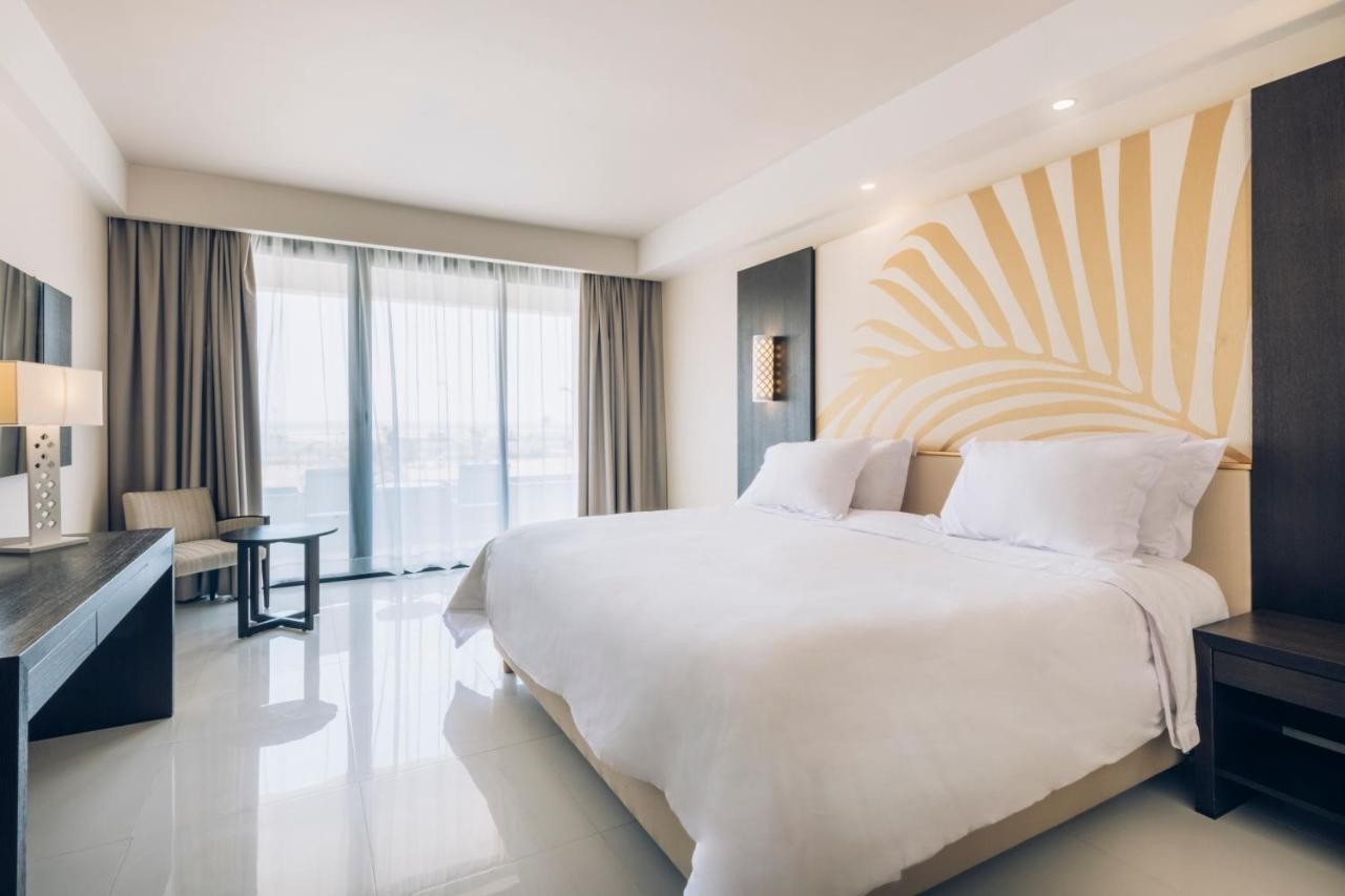 hotel_img
