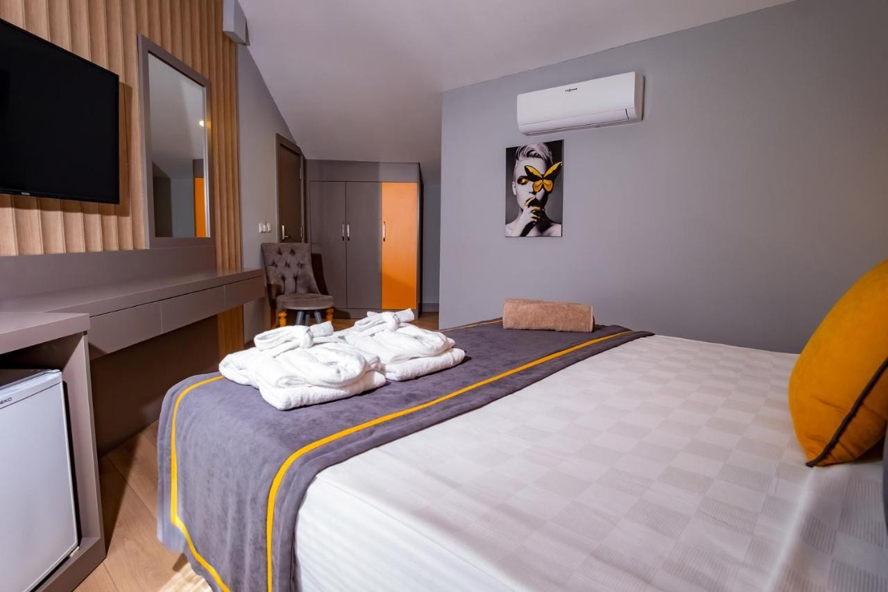 hotel_img