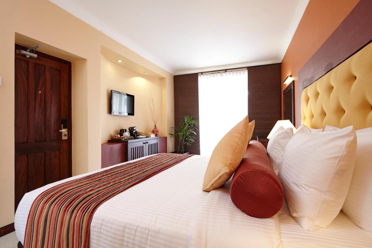 hotel_img