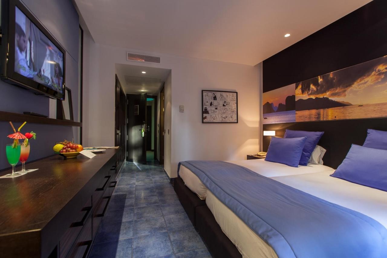 hotel_img